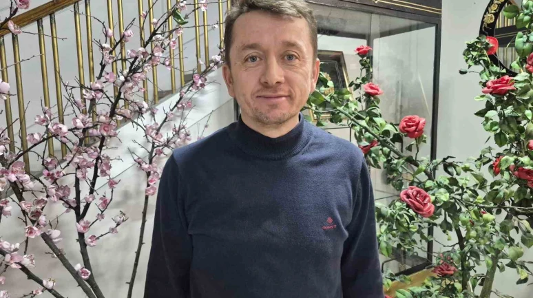 Geri Dönüşümün En Estetik Hali: Atık Şişelerden Gül Ağacı