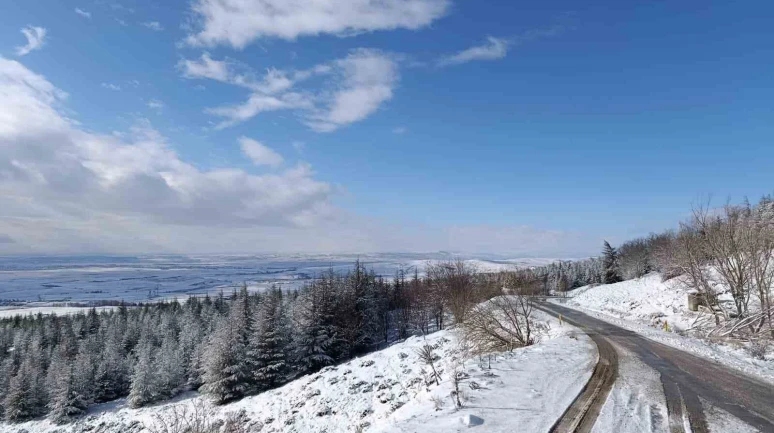 Eskişehir’in Yüksek Kesimleri Beyaza Büründü