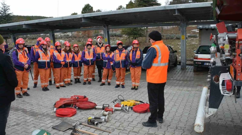 Kütahya’da Arama Kurtarma Gönüllülerine Orman Yangını Eğitimi