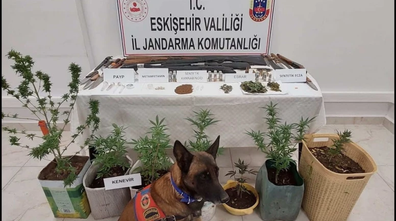Eskişehir’de Uyuşturucu ve Silah Operasyonu! 7 Şüpheli Yakalandı, İşte Detaylar