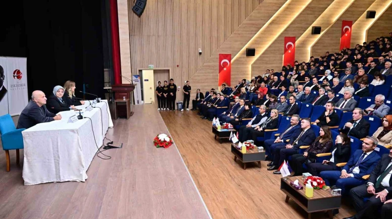 Vali Aksoy, ’Yeminli Aile Arabuluculuğu Belge ve Yemin Töreni’ne katıldı