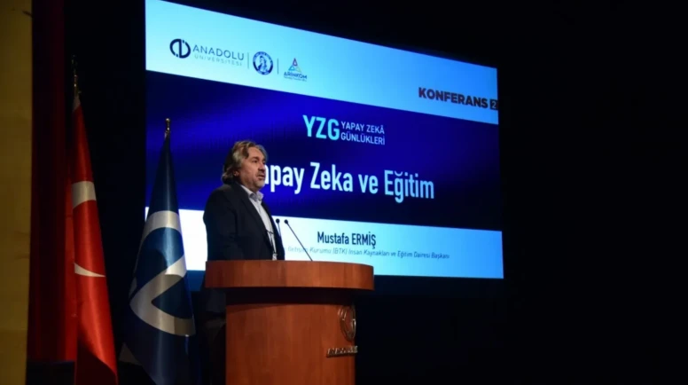 Yapay Zekâ Günlükleri Kapsamında Eğitimde Yapay Zekâ Masaya Yatırıldı