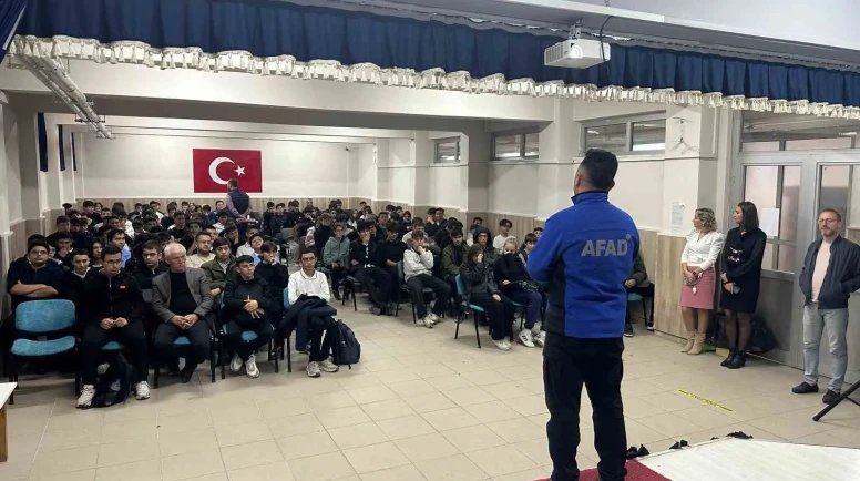 Eskişehir’de Öğrencilere Afet ve Yangın Farkındalık Eğitimi Verildi