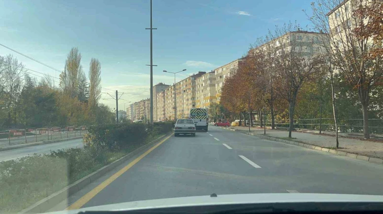 Eskişehir’de Abartı Egzozlu Araç Sürücüsü Trafikte Rahatsızlık Yarattı