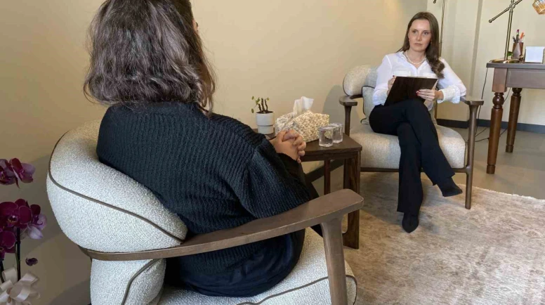 Psikolog Gültekin: “Asosyallik zayıflık değil, modern yaşamın insani bir tepkisi”