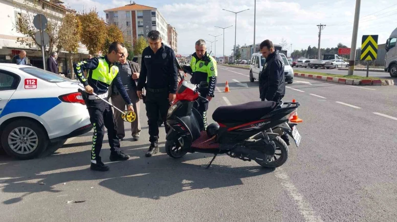 Tavşanlı’da Motosikletle Otomobil Çarpıştı: 1 Yaralı
