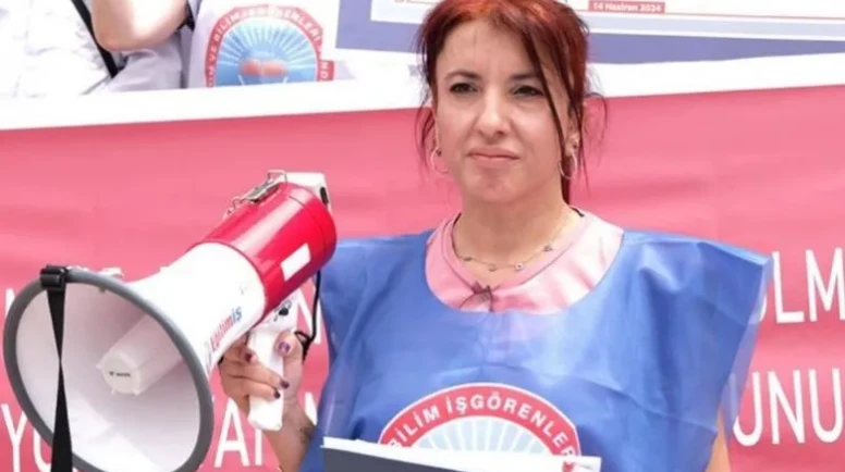 Eğitim-İş’ten Sert Tepki: “Öğretmenin İtibarını Yok Ettiniz, Şiddetin Önünü Açtınız!”