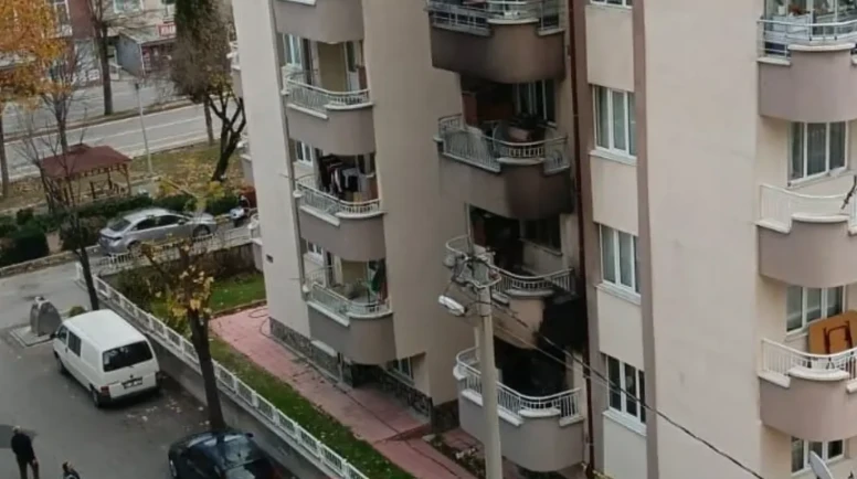 Kütahya’daki yangında hayatını kaybedenlerin sayısı ikiye yükseldi