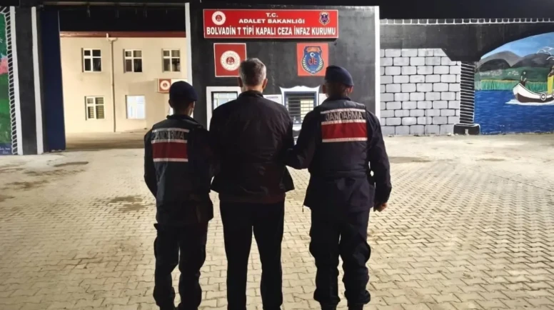 Afyonkarahisar’da Jandarma Tarafından Aranan Şahıslar Yakalandı