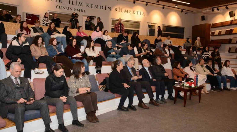 Anadolu Üniversitesi’nde “Yapay Zekâ ve Sağlık” Masaya Yatırıldı
