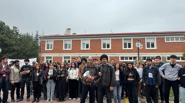Eskişehir’de öğrenciler hazırlık boykotuyla taleplerini duyuruyor