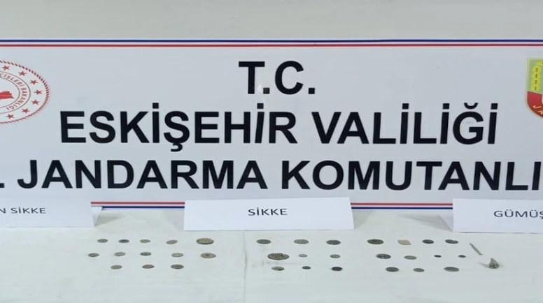 Eskişehir’de Tarihi Eser Satmaya Çalışan İki Şahıs Yakalandı