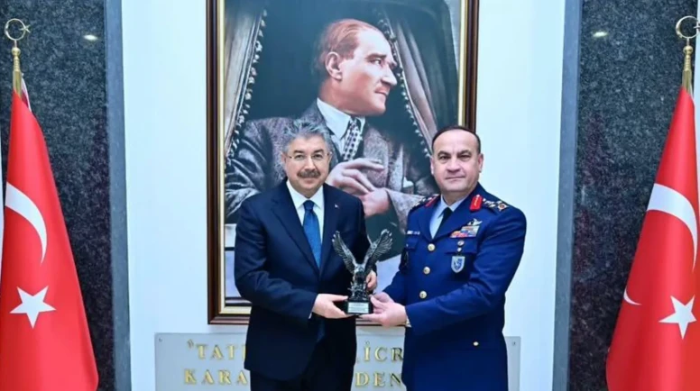 Hava Orgeneral Rafet Dalkıran’dan Vali Erdinç Yılmaz’a Hayırlı Olsun Ziyareti