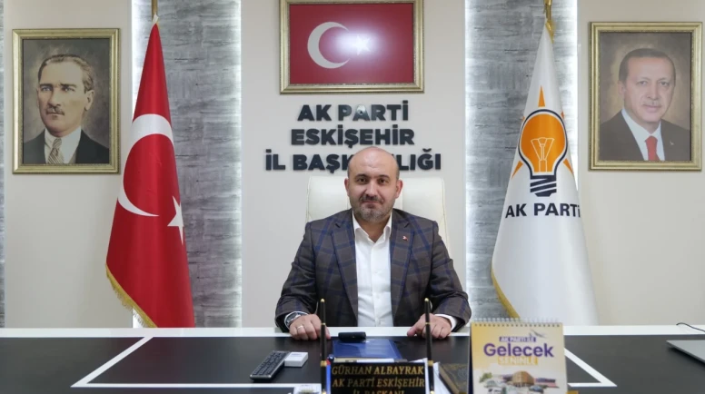 Albayrak’tan CHP İl Başkanı Yalaz’a Sert Çıkış: “Küresel Diplomasi Değil, Eskişehir’in Çukurlarını Konuşun”