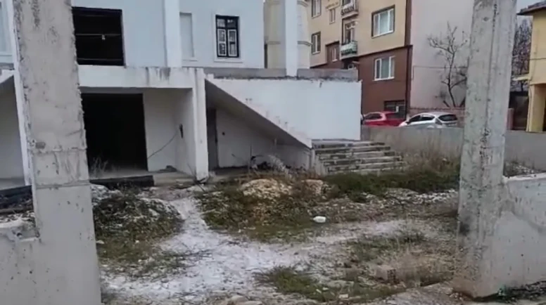 Susuzluk kapıdayken camide temiz su israfı