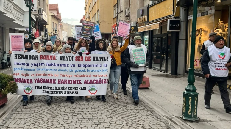 Emekliler Hamamyolu’nda Ayakta: “İnsanca Yaşam Hakkımızdan Vazgeçmiyoruz”