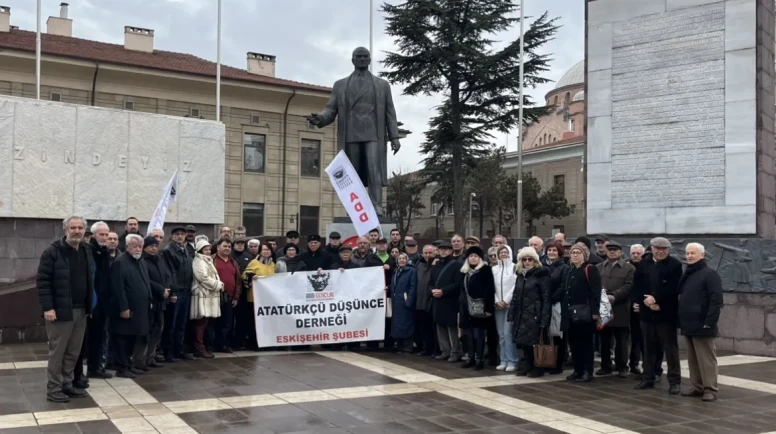Muammer Aksoy, 36 yıl sonra Eskişehir’de anıldı: “Unutmayız, affetmeyiz, teslim olmayız”