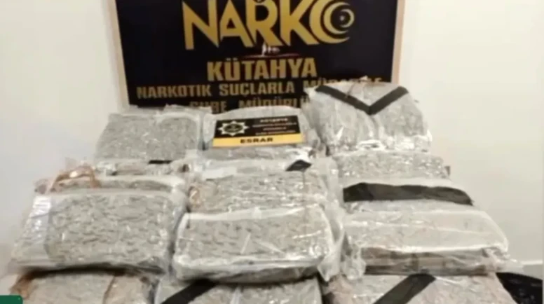 Narkotik’ten Zehir Tacirlerine Darbe: 2 Şüpheli Tutuklandı