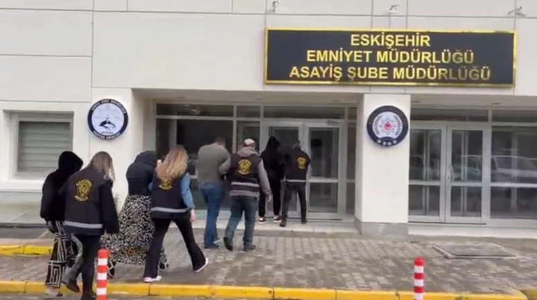 İzmir’deki Dev Hırsızlığın Şüphelileri Eskişehir’de Yakalandı