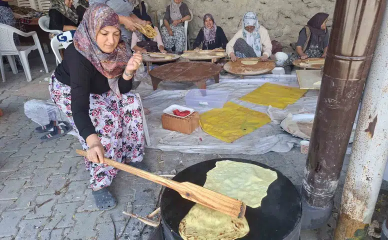 Eskişehir Gemiç’te Her Cuma Gözleme İkramı Geleneği