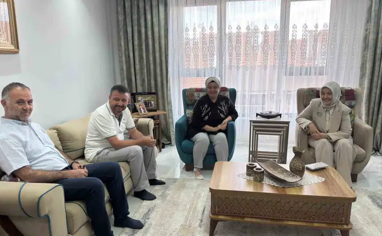 Bakan Yardımcısı Yenigün’den Koruyucu Aileye Ziyaret