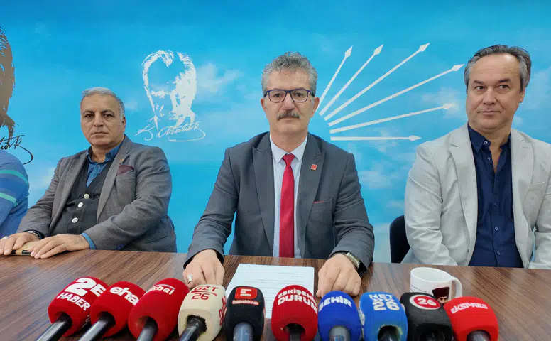 Faruk Özkan’dan Dikkat Çeken Mesaj: Siyasi Geçmiş Silinmez
