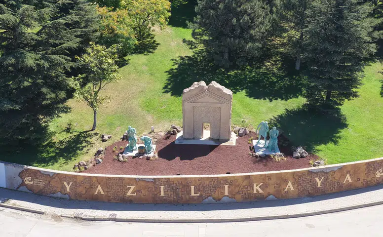 Yazılıkaya’nın mitolojik hikayesi Eskişehir’de canlandı