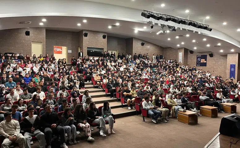 Gençlik ve Spor Bakanlığı Eskişehir’den Yeni Öğrencilere Uyum Toplantısı