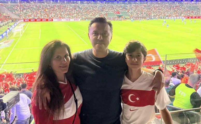 Hatipoğlu, Türkiye-Fransa Maçını Tribünden Takip Etti
