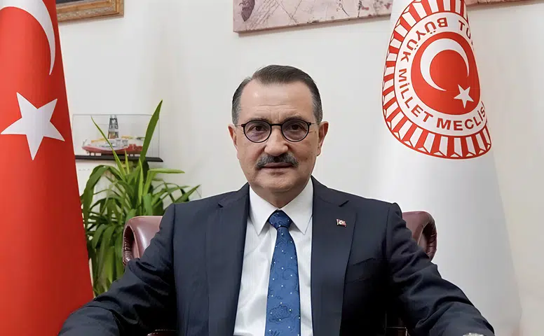 Dönmez: Yapay zekâyı durdurmak değil, yönetmek gerek