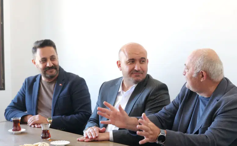 Albayrak ÇGD’yi Ziyaret Etti: Gazetecilerin Sorunları Masada