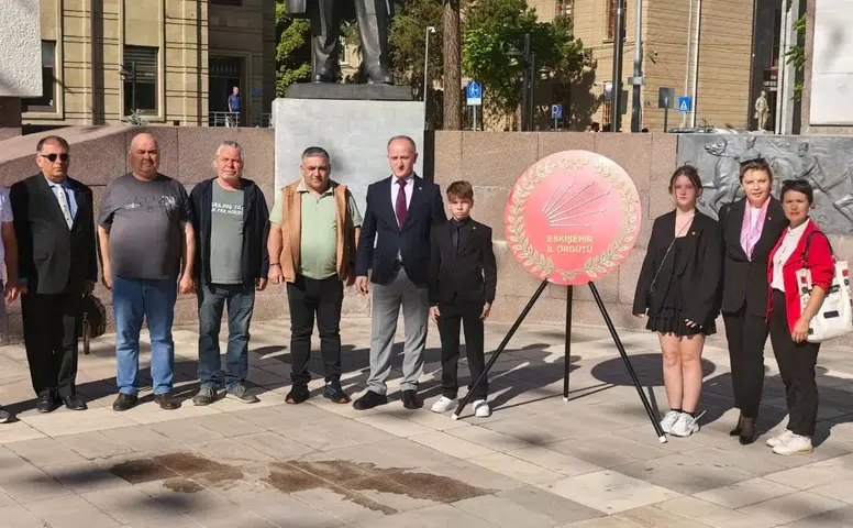 CHP Eskişehir’de 103. Kuruluş Yıl Dönümünü Kutladı