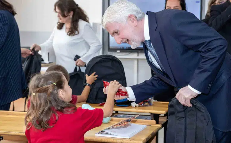 TEI’den Mahmudiye’de 800’den fazla öğrenciye kırtasiye desteği