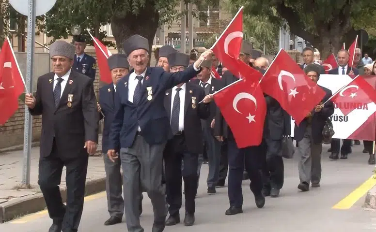 Eskişehir’de Gaziler Günü için bando yürüyüşü
