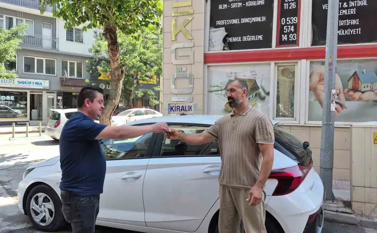 Eskişehir’de oto kiralama sektörünü gurbetçiler hareketlendirdi