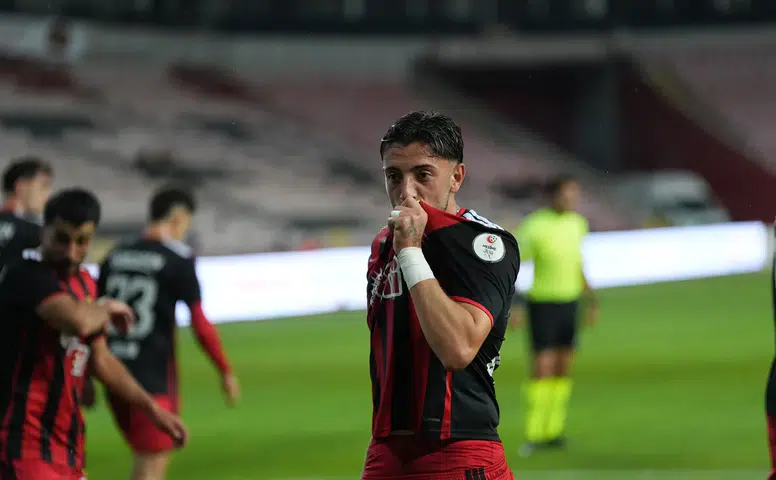 Eskişehirspor’dan Balıkesirspor karşısında tarihi fark: İşte maç sonu skoru