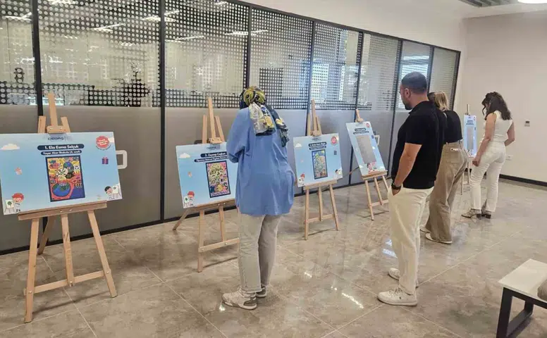 Çocukların enerji tasarrufu temalı eserleri sergileniyor