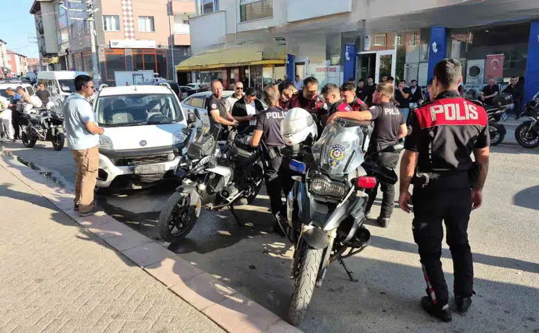 Eskişehir’de Yunus Polisi Kazada Yaralandı