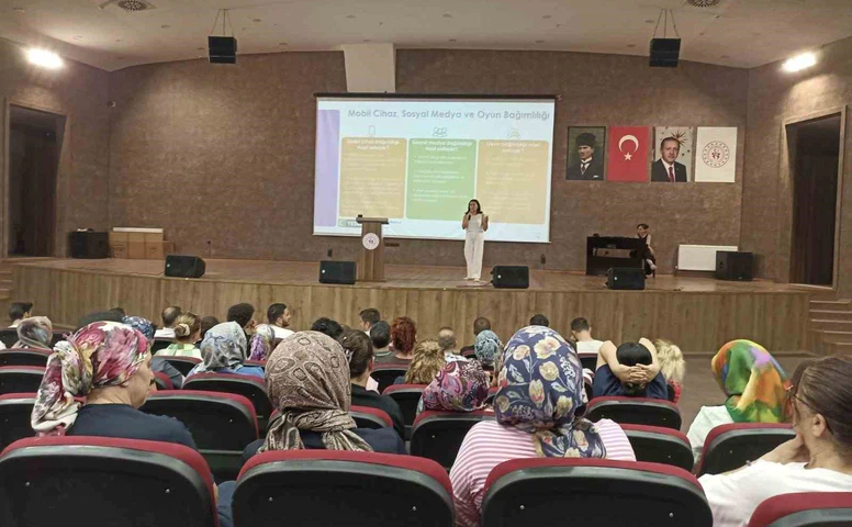 Eskişehir’de 209 Personele Bağımlılıkla Mücadele Eğitimi