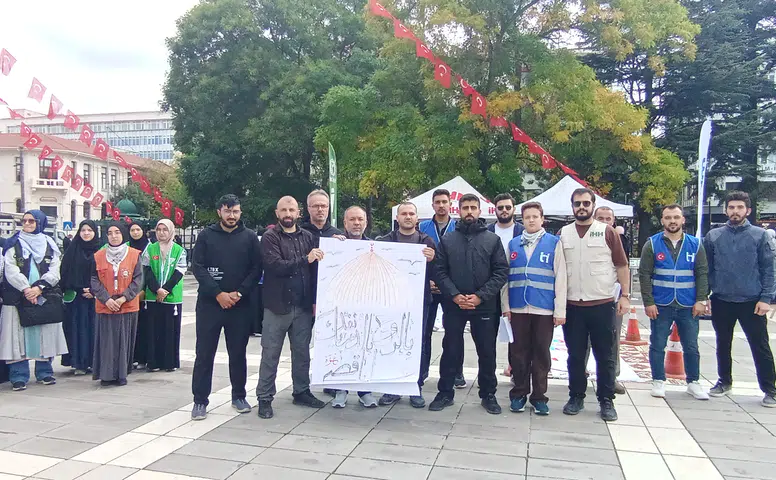 Eskişehir’de Çocuklar Filistin İçin Resim Çizdi