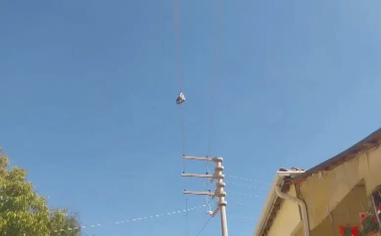 Eskişehir’de Elektrik Telindeki Botlar Yıllardır Merak Uyandırıyor