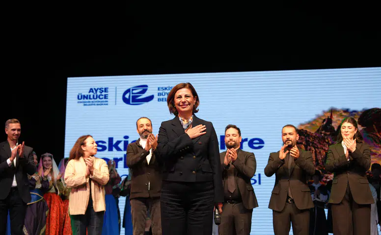 Eskişehir’in Tarihi Halk Danslarıyla Sahneye Taşındı