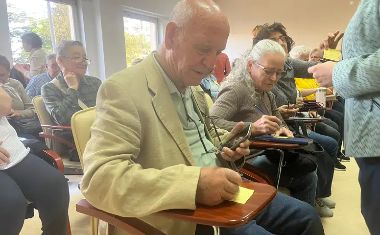 Türkiye’nin En Yaşlı Öğrencisi Gençlere Örnek Oluyor