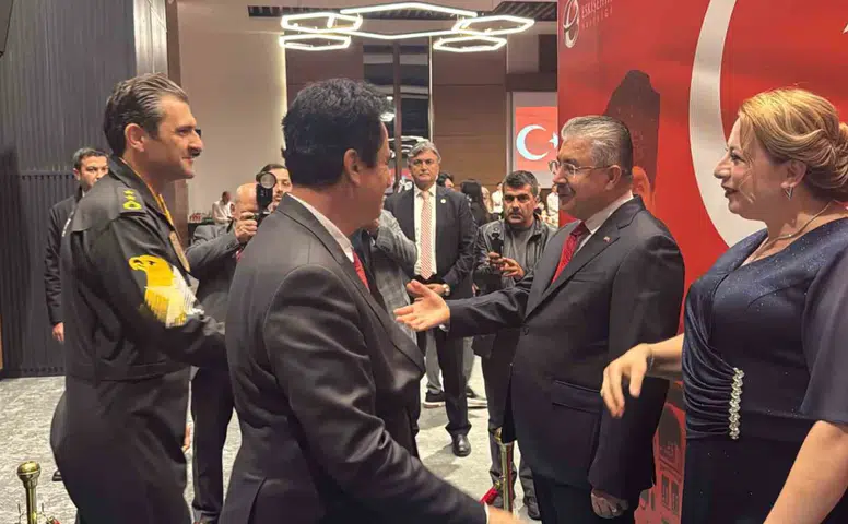 Eskişehir’de Cumhuriyet’in 103. Yılı Resepsiyonla Kutlandı