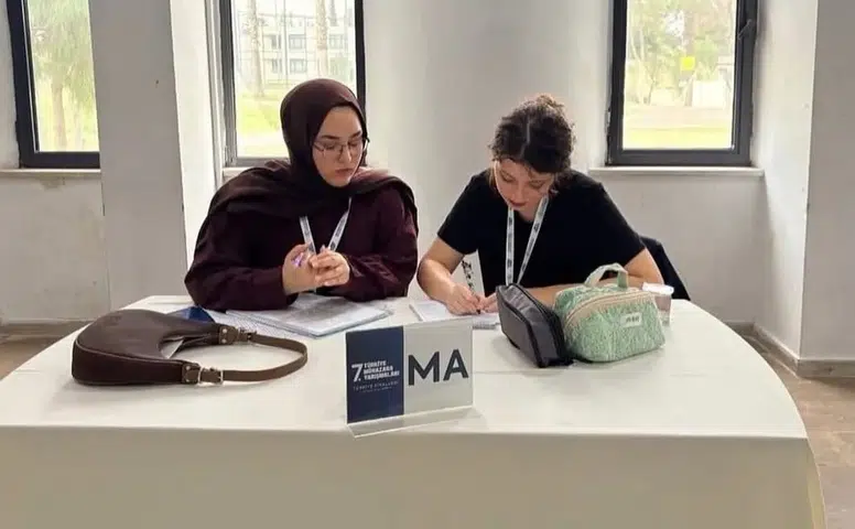 Eskişehir’in Münazara Takımı Türkiye Finalinde!