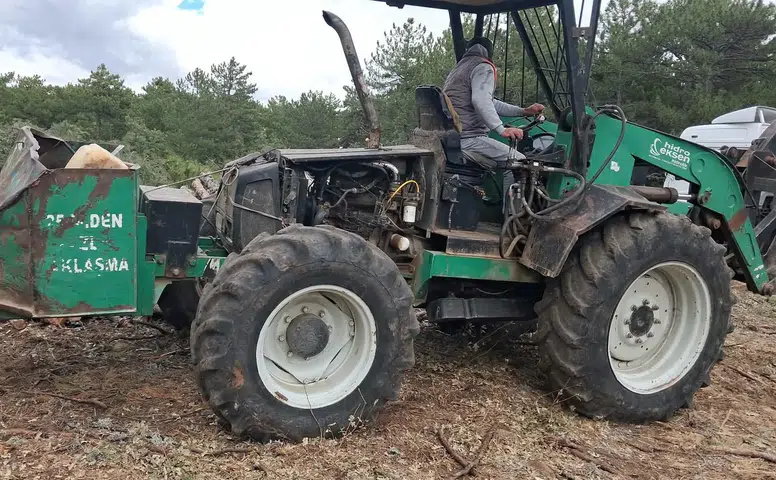 Eskişehir’de Ormana Park Edilen 2 Milyon Tl’lik Kepçe Kayboldu