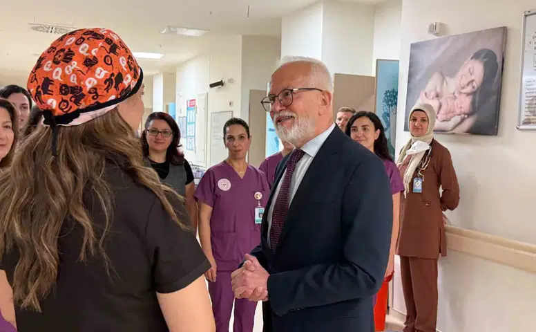 İl Sağlık Müdürü Bildirici Gebe Okulu ve Ebe Polikliniğini ziyaret etti