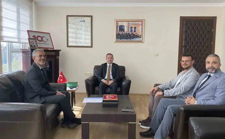 Alpu Kaymakamı Sönmezel, şehit ailelerini ağırladı