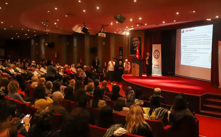 Eskişehir’de Kadın Sağlığı Paneli Yoğun İlgi Gördü