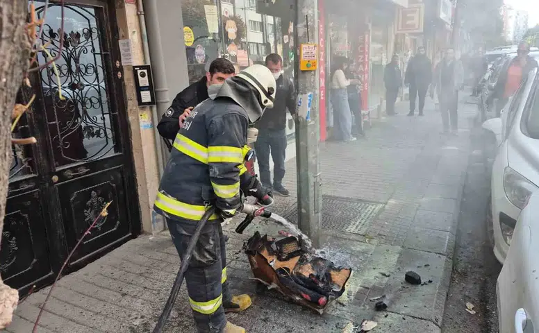 Eskişehir’de Çiçekçi Dükkanında Yangın Çıktı